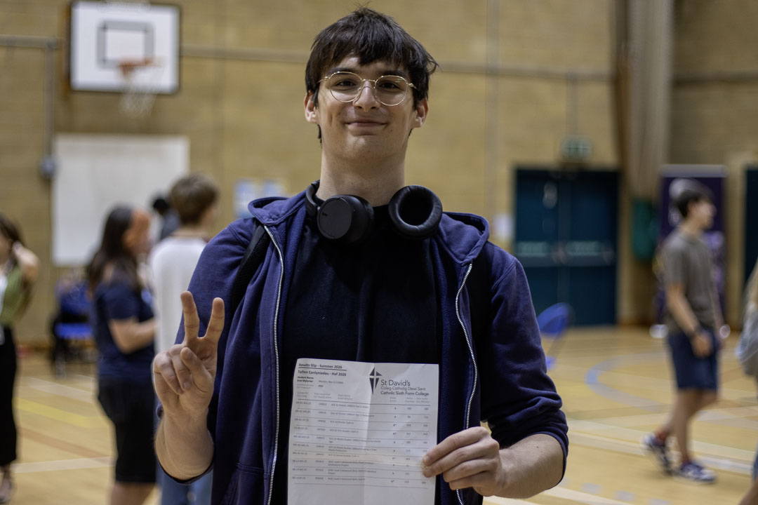 One Student posing for St David's College results day